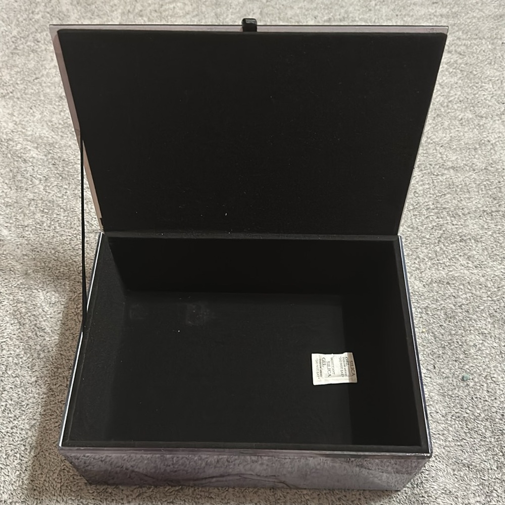 Epoxy box - Picture 4 of 4